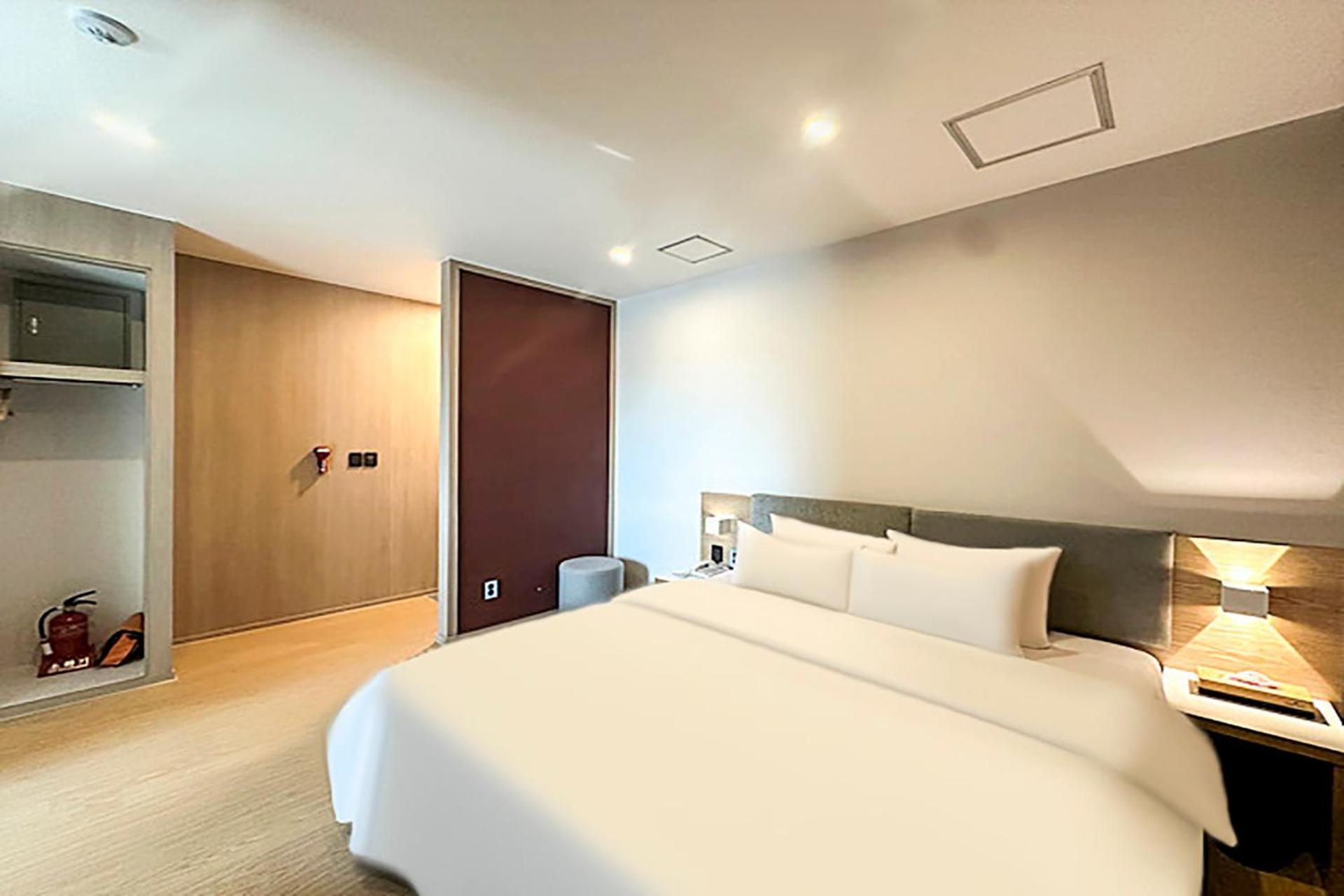 Hound Hotel Changwon Exterior foto